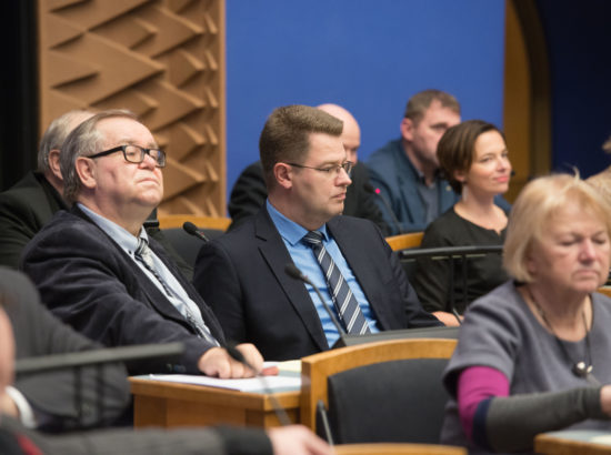 Riigikogu täiskogu istung, Inara Luigase ametivanne